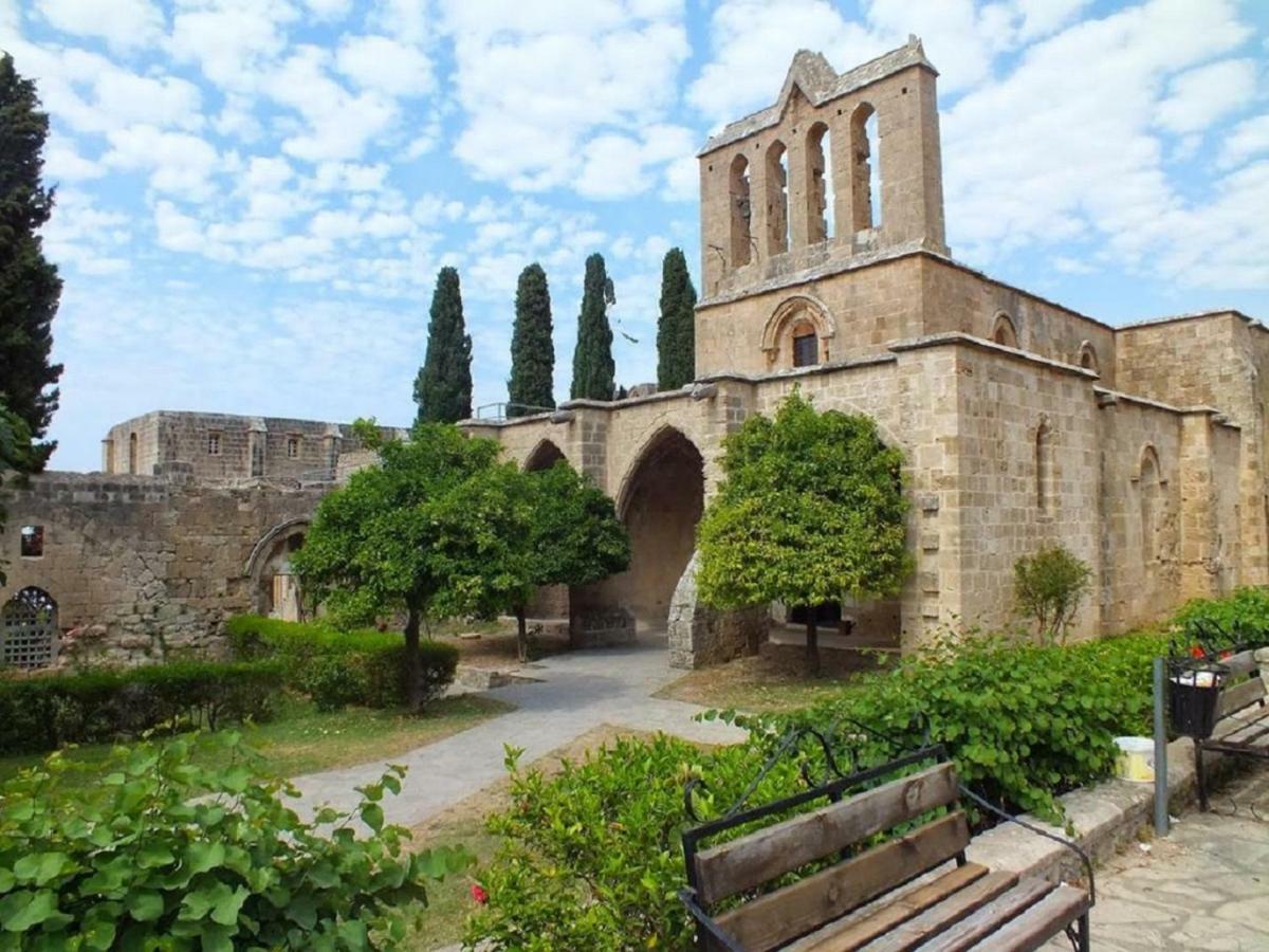 Suluca Homes Kyrenia  Esterno foto